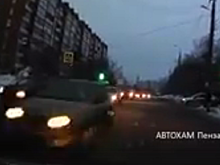 Пензенский автомобилист чудом избежал лобового столкновения