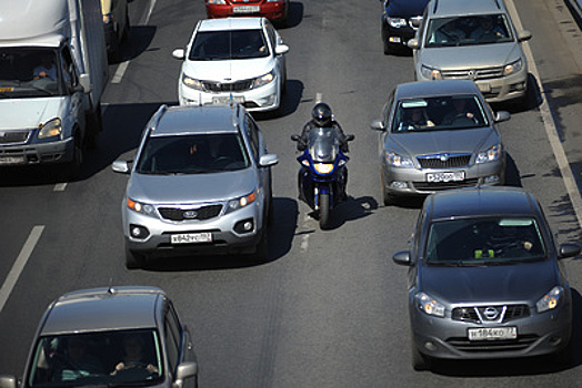 Мотоциклистов призвали соблюдать скоростной режим в Москве