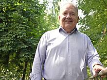 Настоящий полковник по армейской привычке встает рано