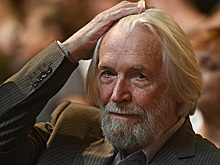 Из МХТ имени Чехова госпитализировали артиста Станислава Любшина