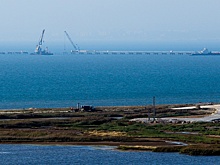 Назван ущерб от столкновения сухогруза с Керченским мостом