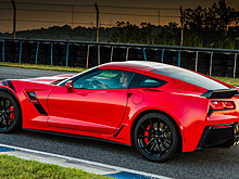 Chevrolet привёз в Россию новый Corvette с «механикой»