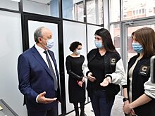 Валерий Радаев посетил областной туристский информационный центр