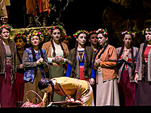 Оперные постановки под открытым небом представили в парке Еревана