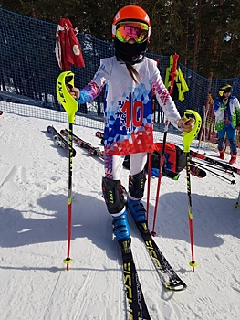 Юная спортсменка из Ижевска взяла золото на Первенстве России по горнолыжному спорту ЛИН
