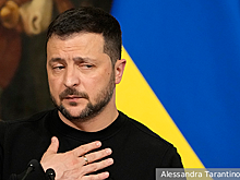 Политолог Шеслер: С помощью борьбы с коррупцией Зеленский прокладывает себе дорогу к президентским выборам 2024 года