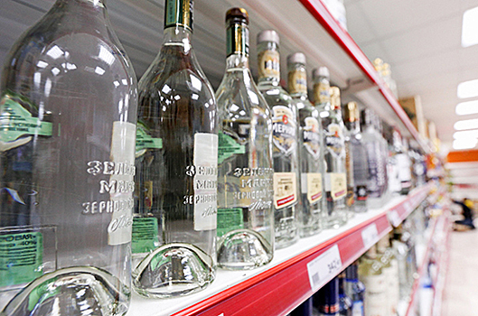 Процедуру выдачи акцизных марок на алкоголь могут упростить