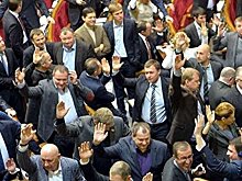 От «диктаторских законов» к плану «Ост». Зачем Рада запретила русские школы