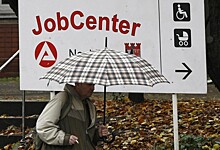 В США на пособие по безработице подали 4,42 млн человек