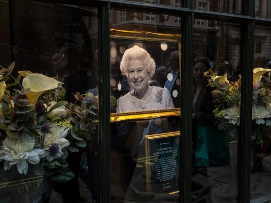 Кто умер в великобритании. Похороны Елизаветы II 2022. Похороны королевы Елизаветы 2022. Могила королевы Елизаветы.