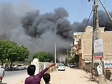 Более 120 человек погибли в результате серии нападений террористов-смертников