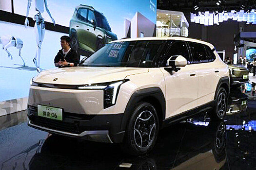 Dongfeng представил кроссовер Nammi 06 с откидным бортом