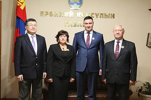 Мэр Иркутска получил высшую государственную награду Монголии