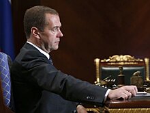 Медведев призвал снизить число людей с доходами ниже прожиточного минимума