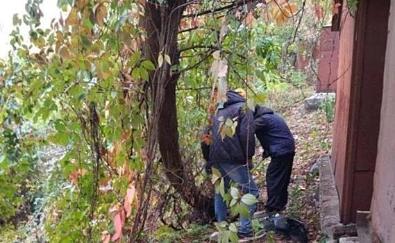 В Курске на Московском проезде убрали свалку мусора