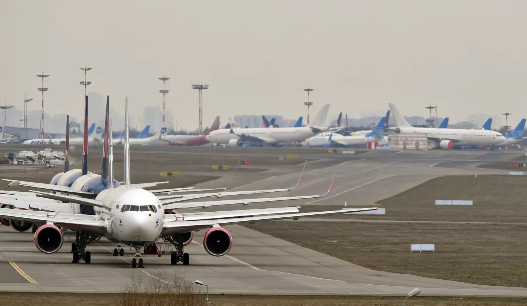 Более 15 рейсов задержано и отменено в аэропортах Москвы