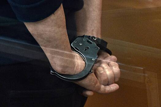 У семьи бывших российских полицейских вскрылись нелегальные активы на миллиарды рублей