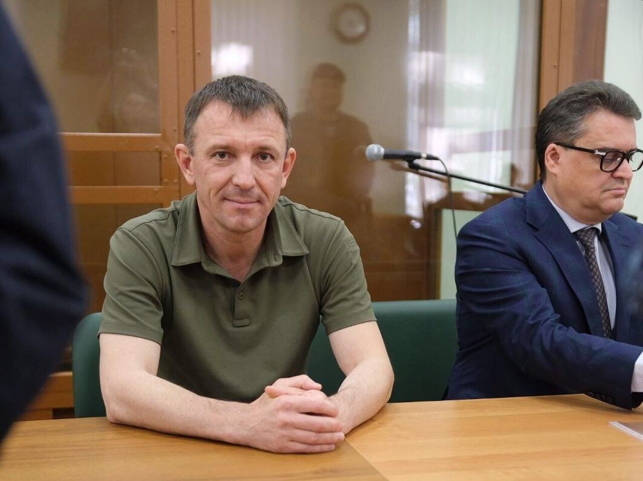 Следователь отказался допросить сослуживцев Попова