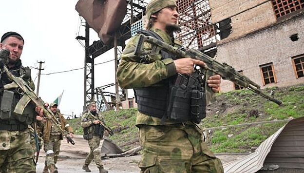 Кадыров показал, как чеченские бойцы обращаются с пленными ВСУ