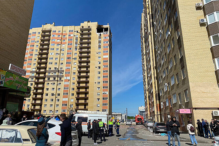 Последствия взрыва в квартире многоэтажного жилого дома на улице Тухачевского в Ставрополе, 21 мая 2025 года