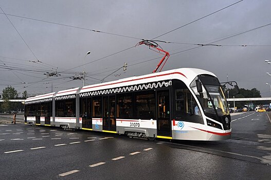 Мосгортранс: Еще 90 трехсекционных низкопольных трамваев «Витязь-М» поступило в Москву