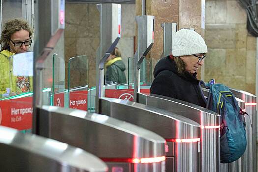 В шести российских городах запустят проход в метро по биометрии