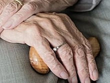 В Пскове три пенсионерки отдали 270 тысяч рублей «за спасение» родственников, устроивших ДТП