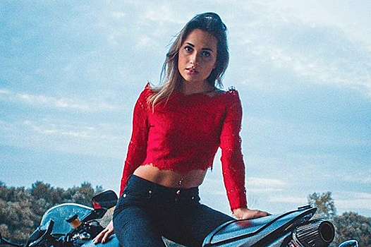 Популярная блогерша разбилась на мотоцикле в Москве