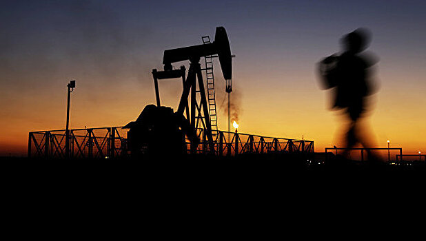 "Роснефть" предложила снизить добычу нефти в России