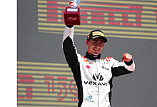 Александр Смоляр – шестой в первой гонке Формулы 3 в Барселоне, выиграл Давид Видалес