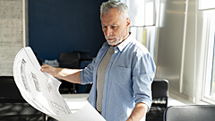 Названы отрасли, где возраст 45+ становится преимуществом