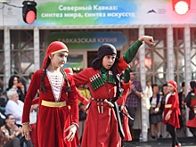 Гала-концерт фестиваля Кавказа в Петербурге собрал на одной сцене более 150 артистов