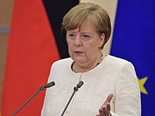 Меркель заявила, что получила приглашение посетить Хемниц в октябре