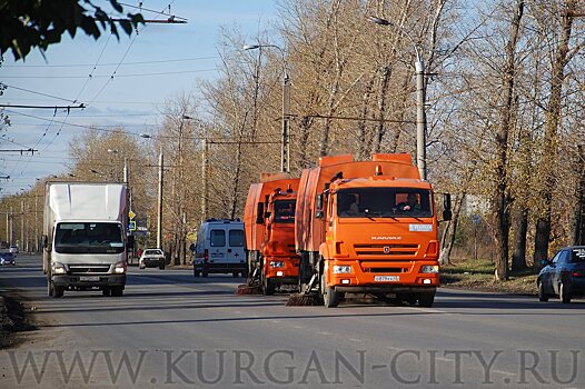 «Усилить контроль за уборкой улиц»: Андрей Потапов недоволен качеством уборки улиц в Кургане