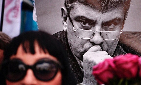В США захотели найти убийц Немцова