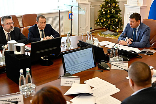 Евгений Первышов поручил оперативно сформировать все паспорта по объектам нацпроектов