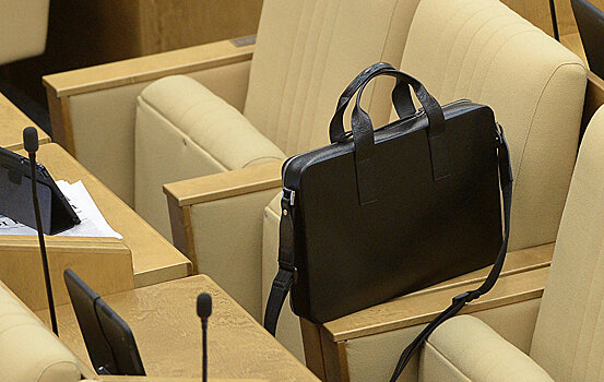 Встали и ушли: мужчины парламента Кыргызстана не обсудили права женщин