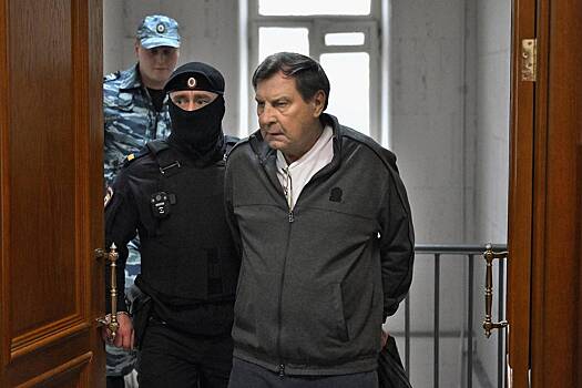 Экс-замминистра обороны Булгакову продлили арест по делу о мошенничестве на 49 миллионов