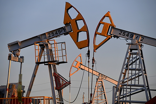СМИ: ценовой потолок на российскую нефть теряет эффективность