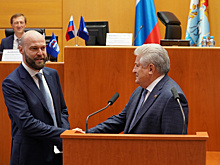 Михаил Смирнов получил удостоверение депутата губернской думы