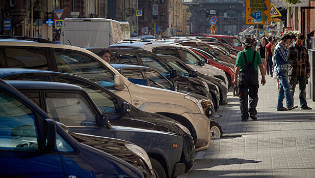 В Петербурге продают парковку за 1,5 млрд рублей