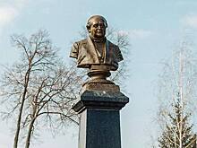 Владимир Машков поддержал восстановление бюста Щепкина в Судже Курской области