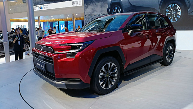 Премьера спецверсии Toyota RAV4 для Китая: что нового и интересного