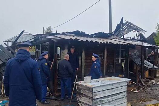 «Шокирующая ситуация». Российский подросток зарезал знакомых на даче и поджег дом. Он мог сделать это из-за безответной любви