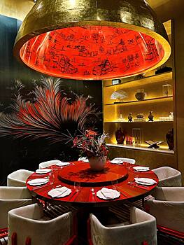 От Гонконга до Москвы: азиатская роскошь в интерьере и меню ресторана Mume