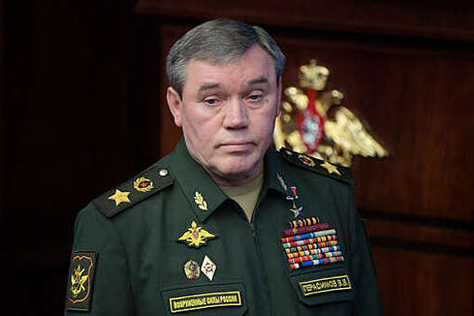 Начальник Генштаба Герасимов наградил отличившихся бойцов ВС РФ в зоне СВО