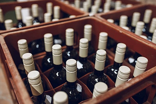 Регулирование онлайн-торговли алкоголем поможет победить “серые” продажи