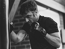 Экс-чемпион мира Кудряшов оценил фото боксирующего Макрона