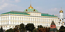 Зарыли на 15 метров в землю и заставили маршировать 15 тысяч солдат: как строили Большой Кремлевский дворец?