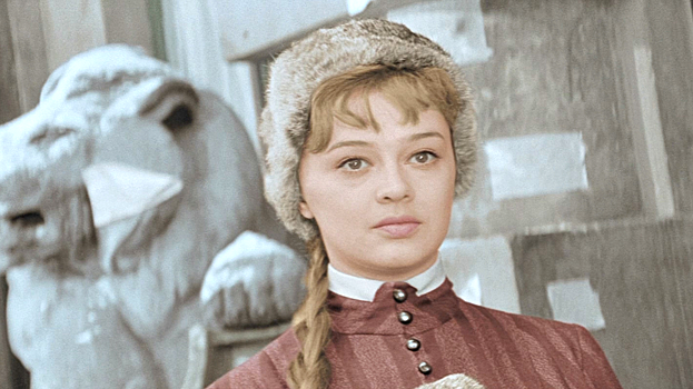 Председатель ГД поздравил Алину Покровскую с днем рождения